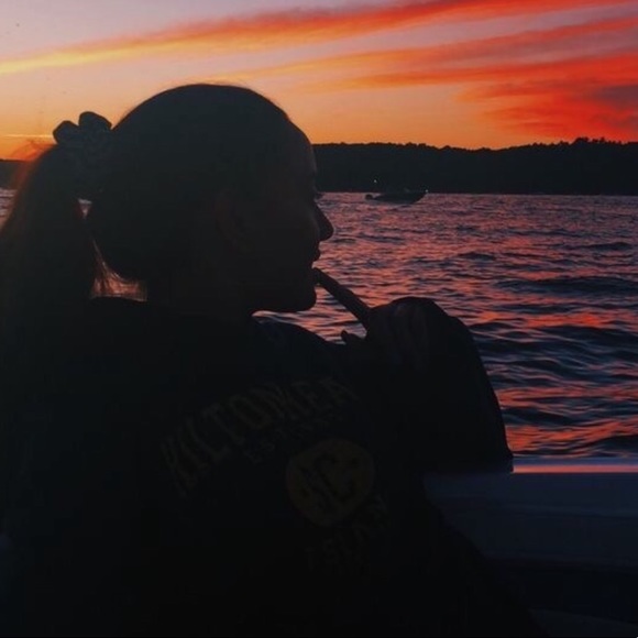 Meet your Posher, Clara - Picture 1 of 1